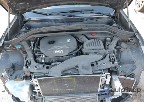 2018 BMW X1 xDrive28I z USA, uszkodzony, nr VIN WBXHT3C33J5F89654